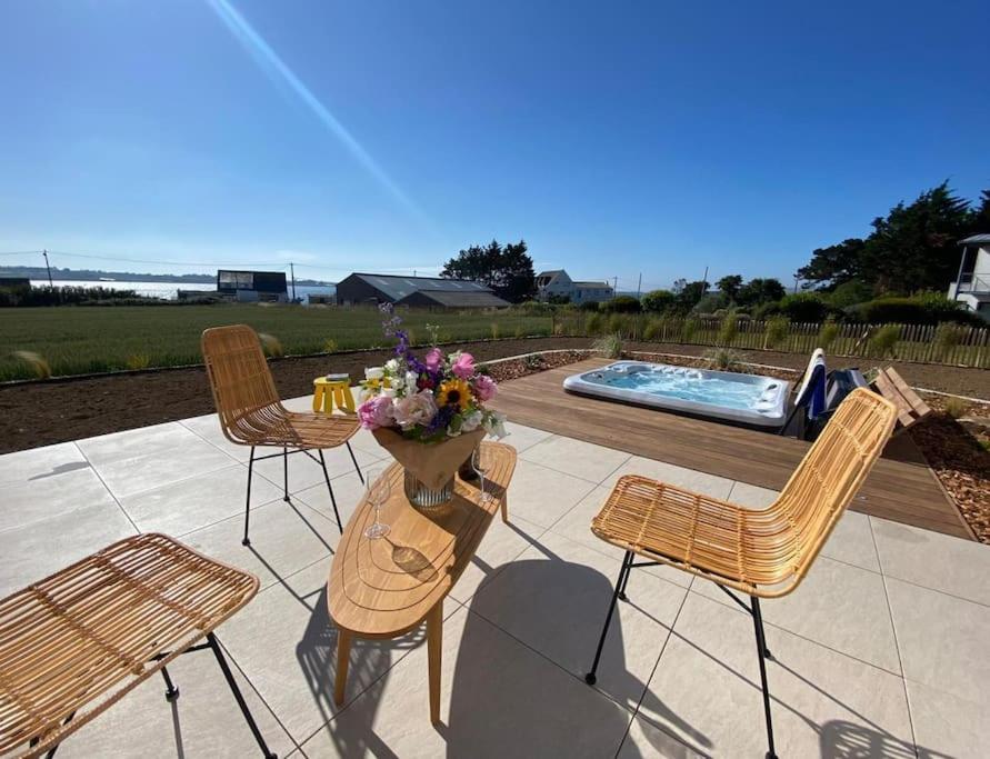 Villa Neuve Pour 6 Personnes Avec Spa Carantec Exterior foto